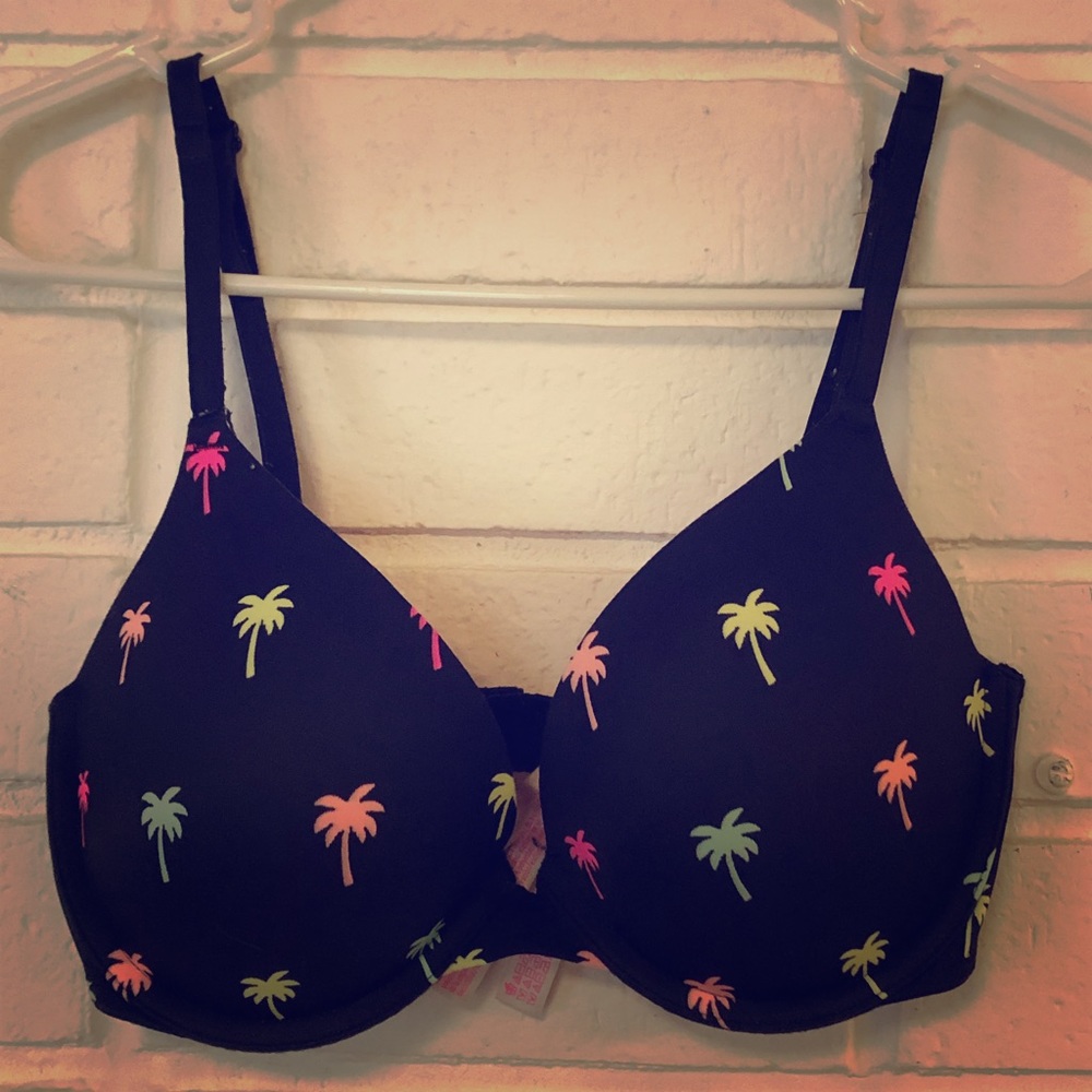 VS PINK Wear everywhere bra